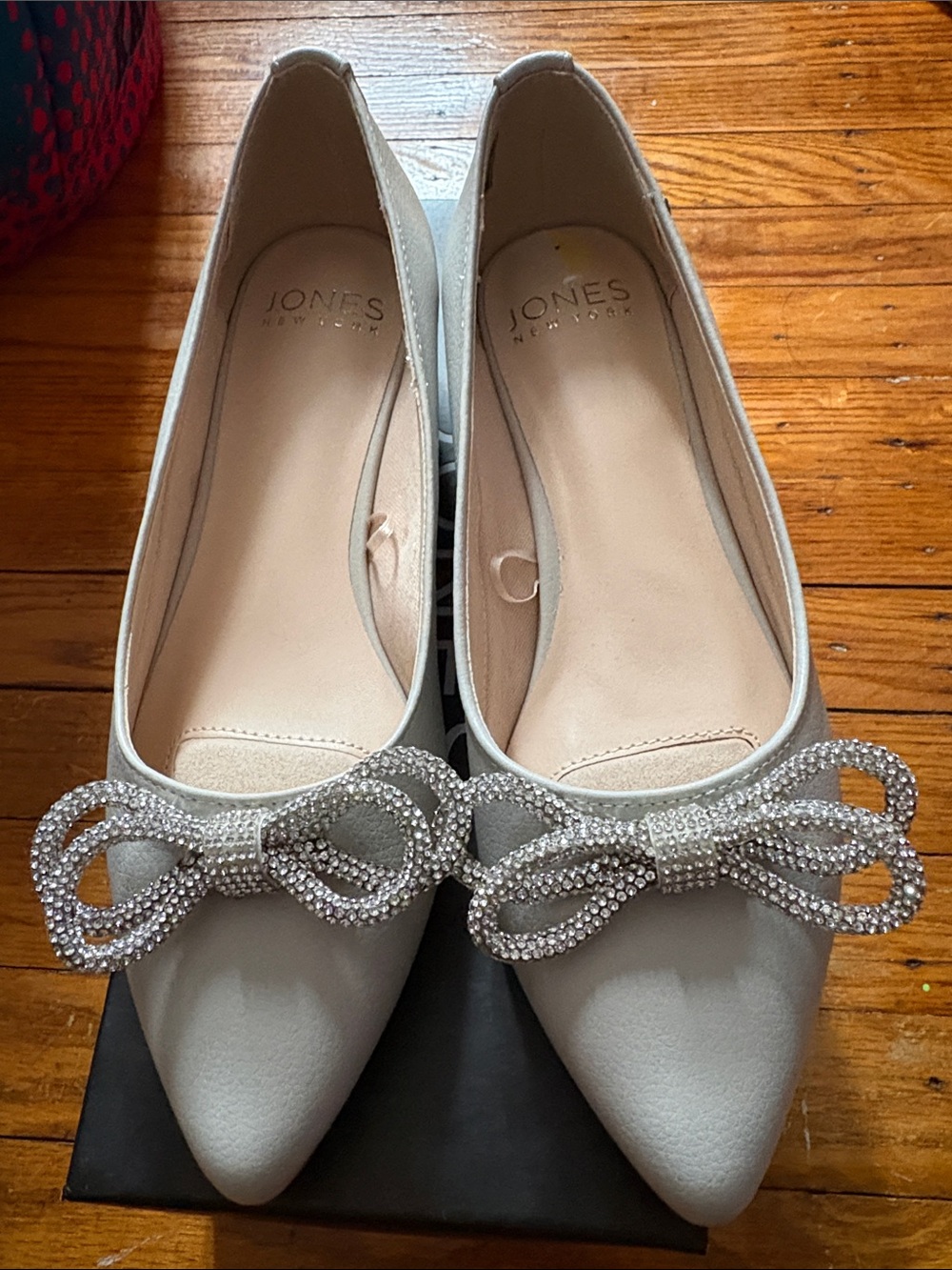 Jones New York Silver-Cream Pointed Toe Flats with Crystal Bow
